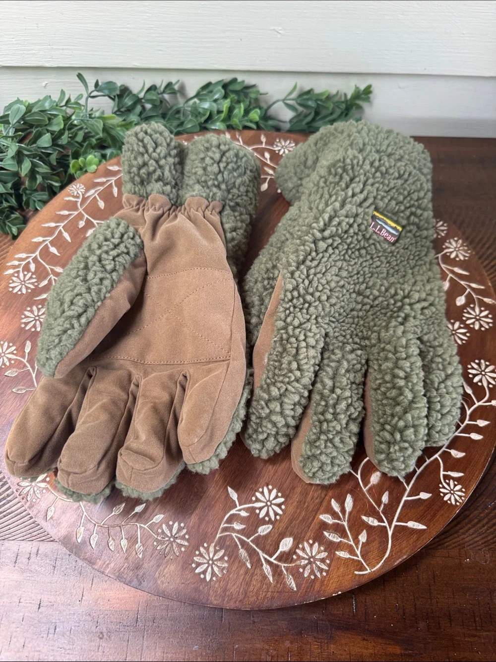 L.L. Bean Olive Green Sherpa and Brown Suede Gloves